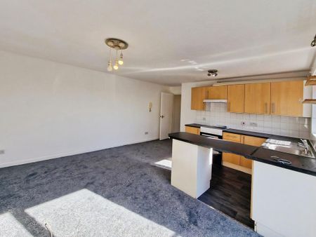 2 bedroom flat to rent - Photo 4