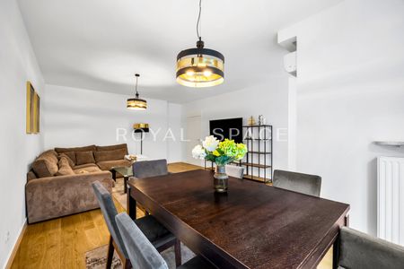 Stylowy apartament z balkonem przy Pięknej - Фото 4