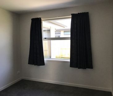 Modern Living - Pyes Pa - Photo 2