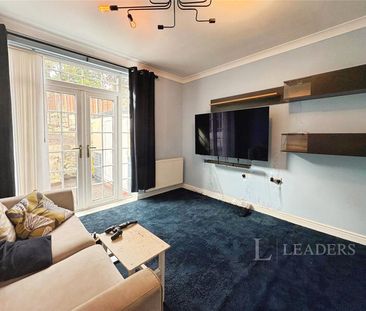 3 bedroom house to rent Butchers Lane, Halesowen, West Midlands, B63 - Photo 2