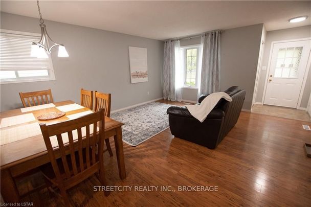For Lease - 59 Pennybrook Crescent Unit# 18, London North, Ontario - Photo 1