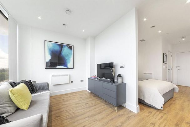 Studio to rent - Photo 1