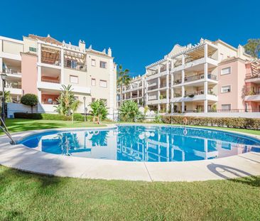 Middle Floor Apartment in Nueva Andalucía - Photo 1