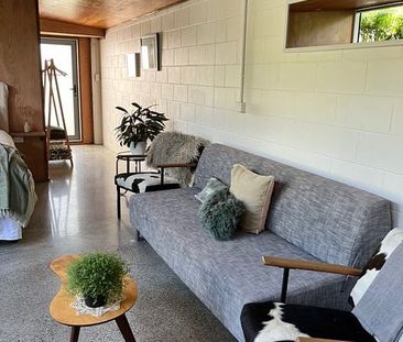 Tranquil Contemporary Garden Studio - incl bills - Photo 3