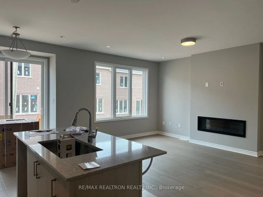 Condo Townhouse For Lease | W9250716 - Photo 1