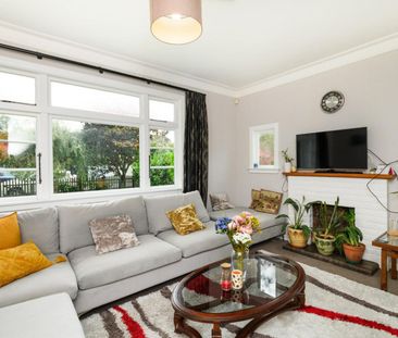 Heart-warming Hardie Street home - Photo 2