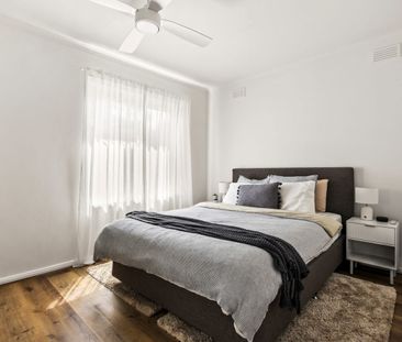 Effortless Inner-City Living with Style and Comfort - Photo 6