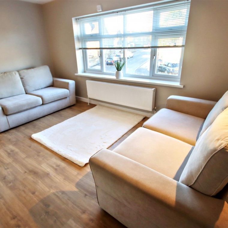 1 Bedroom Flat/Apartment To Let - Photo 1