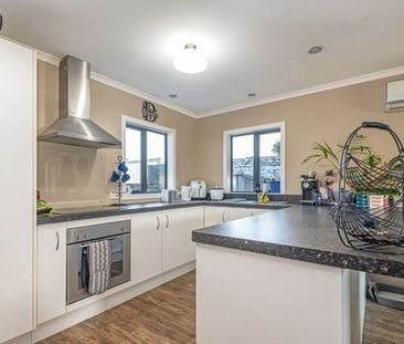 3 bedroom home - double glazed - Photo 2