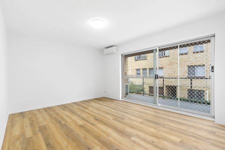 Two-Bedroom Unit In Inner City Location - Photo 4