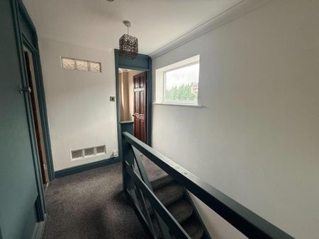 3 bedroom semi-detached house to rent - Photo 5