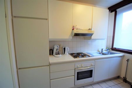 GELIJKVLOERS APPARTEMENT MET TWEE SLAAPKAMERS - foto 4