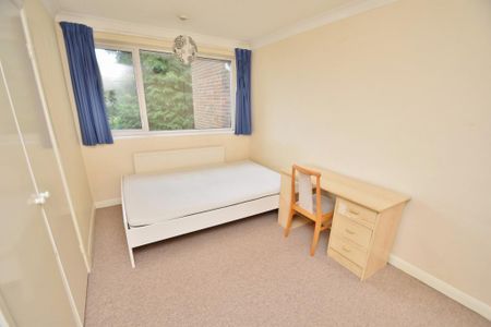 4 bedroom terraced house to rent - Photo 4