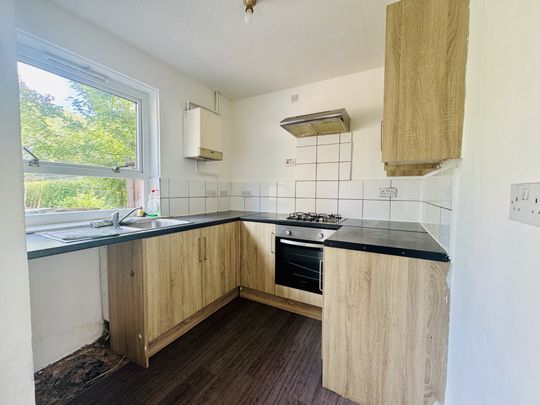 Jubilee Crescent, Wellingborough - Photo 1