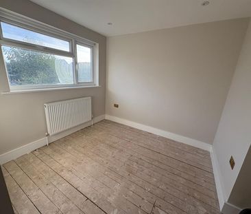 4 bed house to rent in Wych Elms, Park Street, AL2 - Photo 5