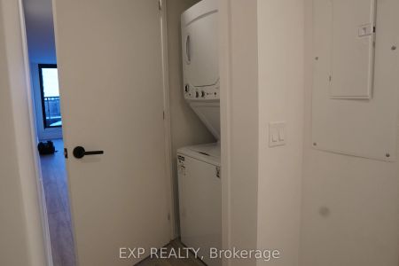 758 Dovercourt Road #408 - Photo 3