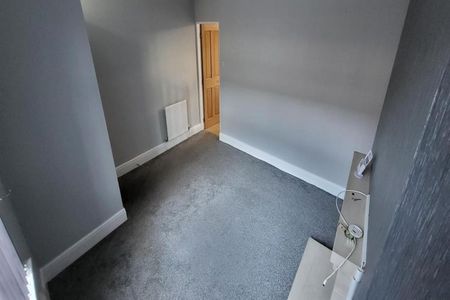 Carna Road, Reddish - Photo 2