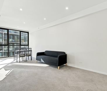 Inner City Convenience with Flexible Furnishing Options - Photo 1