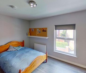 1 bedroom in a house share to rent - Photo 5