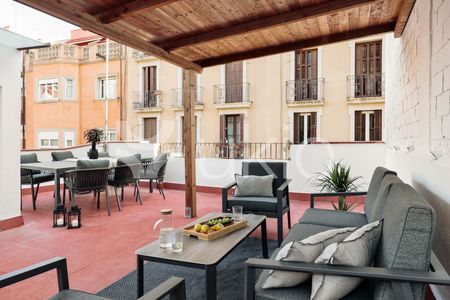 Alquiler de dúplex en Calle d'Escipió - Photo 2