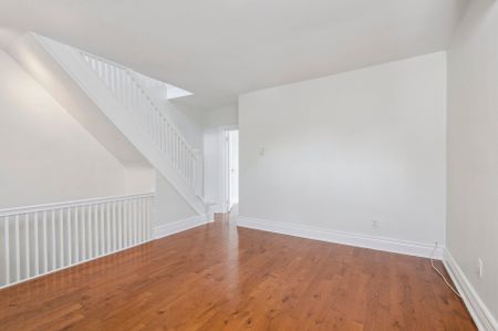 For Lease - 10 Coxwell Avenue Unit# Unit 2, Toronto, Ontario - Photo 5