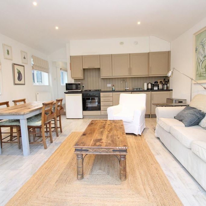 2 bedroom bungalow to rent - Photo 1