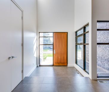 For Lease - 367 Stanfield Drive, Oakville, Ontario - Photo 5