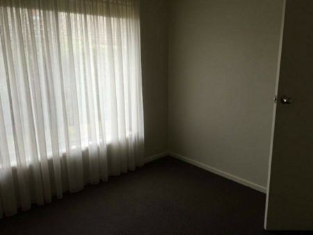 Affordable Comfort in East Geelong - Photo 4