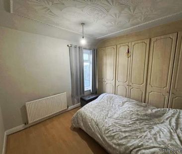 2 bedroom property to rent in St Helens - Photo 1