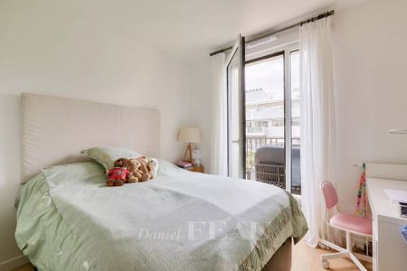 Location appartement, Saint-Cloud, 4 pièces, 95.35 m², ref 85963375 - Photo 2