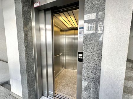 Traum-Wohnung mit Balkon, Klima, Tiefgarage in der schönen Südweststadt - Foto 5