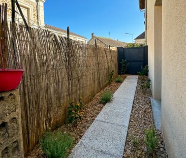 Appartement T1 près de VERT LE GRAND à louer - Photo 1