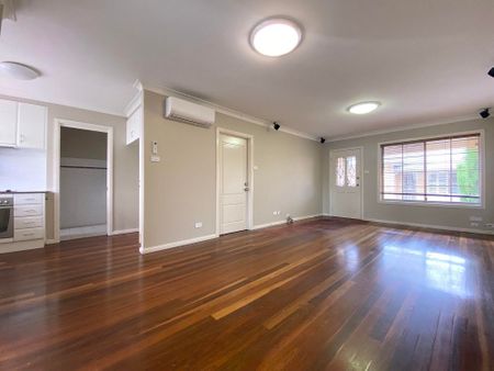 The perfect villa in the perfect location! - Photo 2