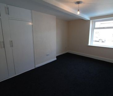 2 bedroom ground floor flat to rent - Photo 6