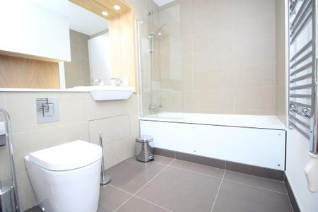 2 bedroom flat to rent - Photo 5