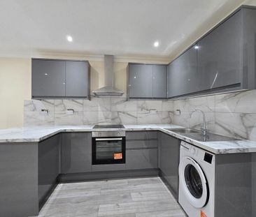 2 bedroom flat to rent - Photo 6
