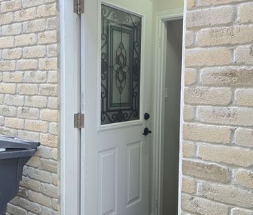 For Lease - 59 Castle Oaks Cross, Brampton, Ontario - Photo 3