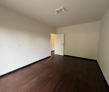 Appartement te huur - foto 1