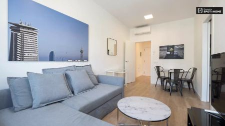 2-bedroom apartment for rent in El Raval, Barcelona. - Photo 5