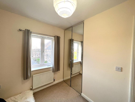 3 bedroom semi-detached house to rent - Photo 2