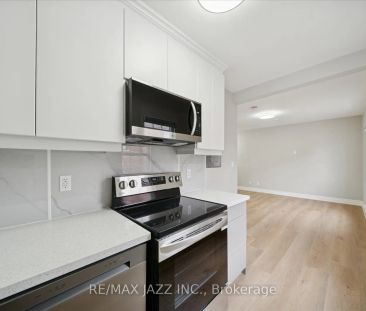 251 Simcoe Street S #204 - Photo 2