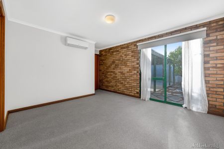 12 Oldis Avenue, Northcote - Photo 4