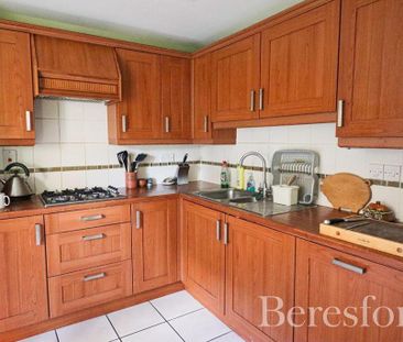 5 bedroom detached house to rent - Photo 3