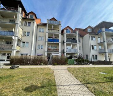 nur mit WBS - Helle 2-Zimmer-Dachgeschosswohnung mit Balkon - Foto 1