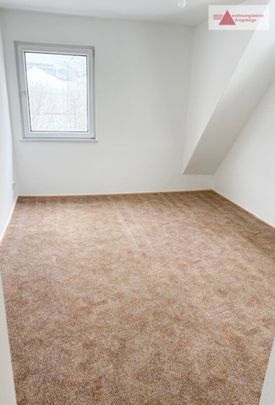 3-Raum-Wohnung mit Wintergarten und Einbauküche in schöner Ortslage von Bärenstein! - Foto 1