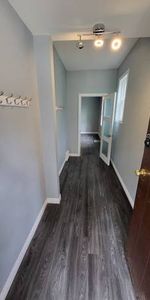 Two Bedroom Unit or Rent downtown London - UTILITIES INCLUDED - Photo 4