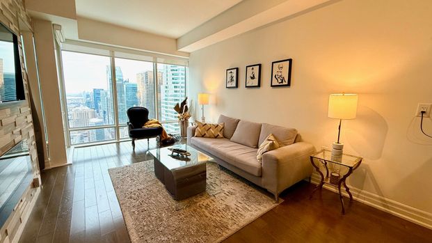 For Lease - 8 The Esplanade N/A Unit# 4903, Toronto, Ontario - Photo 1