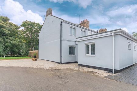 3 bedroom house - Photo 5