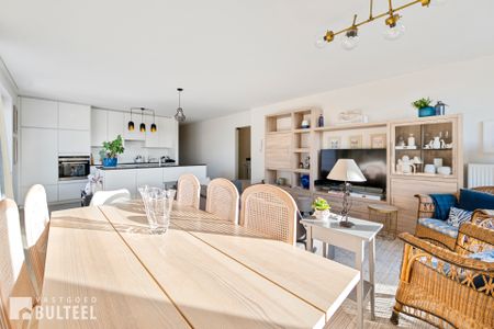 Recent appartement met 2 slaapkamers en autostaanplaats. - Photo 2