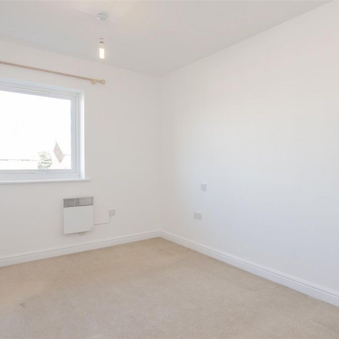 1 bed Apartment To Let - Photo 1